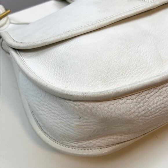 RARE Coach 80s Original NYC Crescent Saddle White Leather Turn Lock Crossbody - Picture 6 of 16
